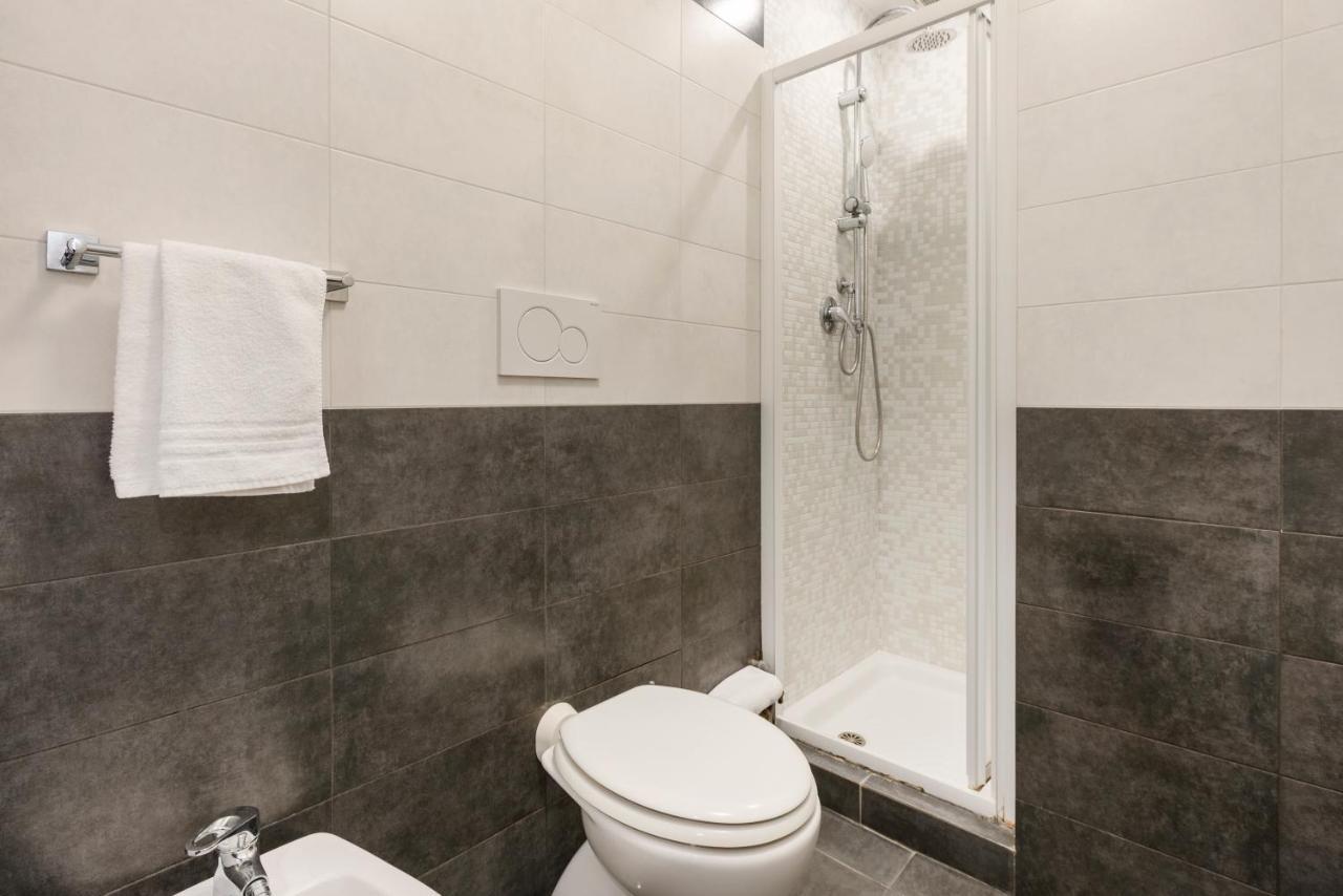 White Flat Termini Apartment Roma Ngoại thất bức ảnh