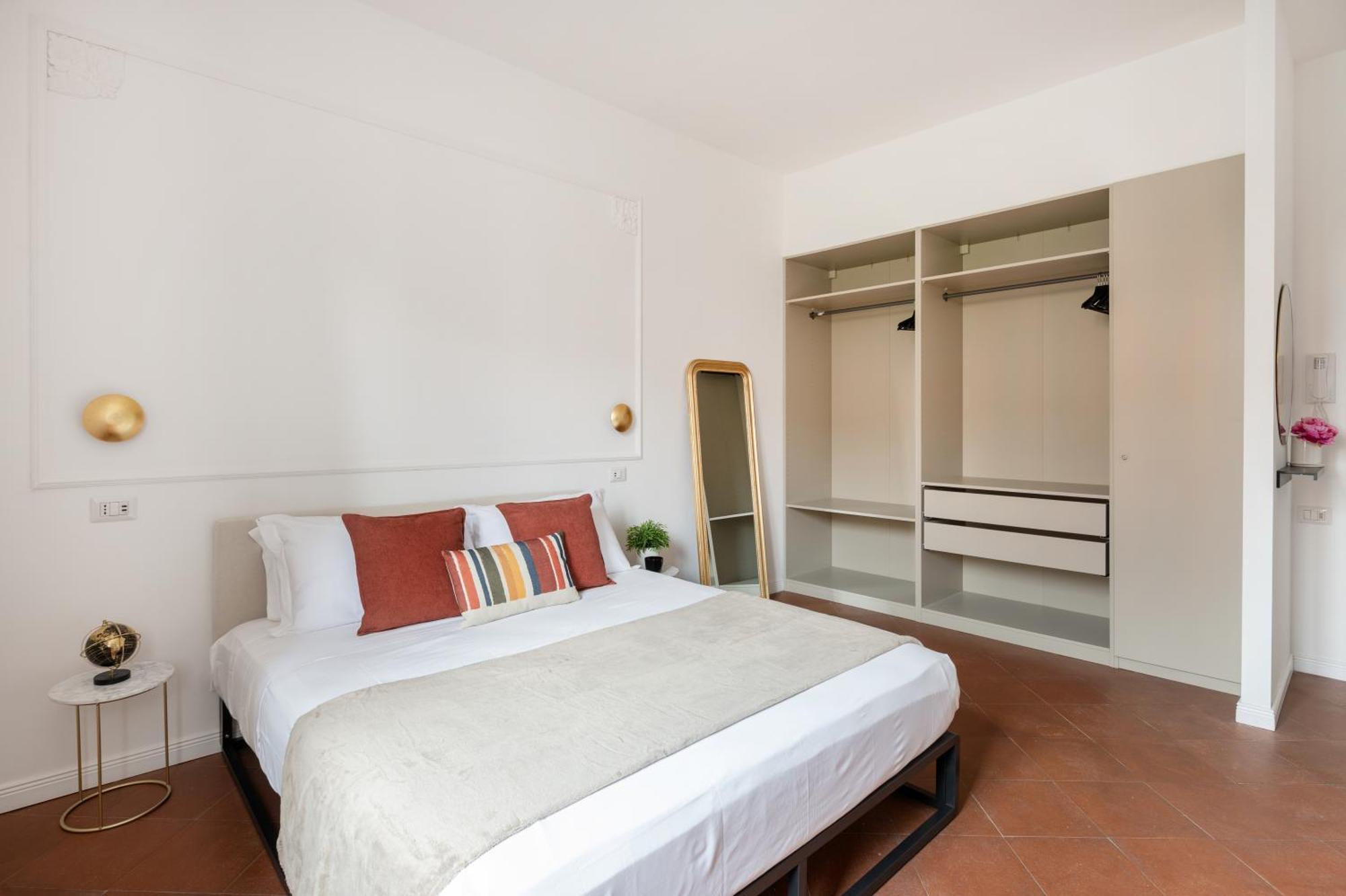 White Flat Termini Apartment Roma Ngoại thất bức ảnh