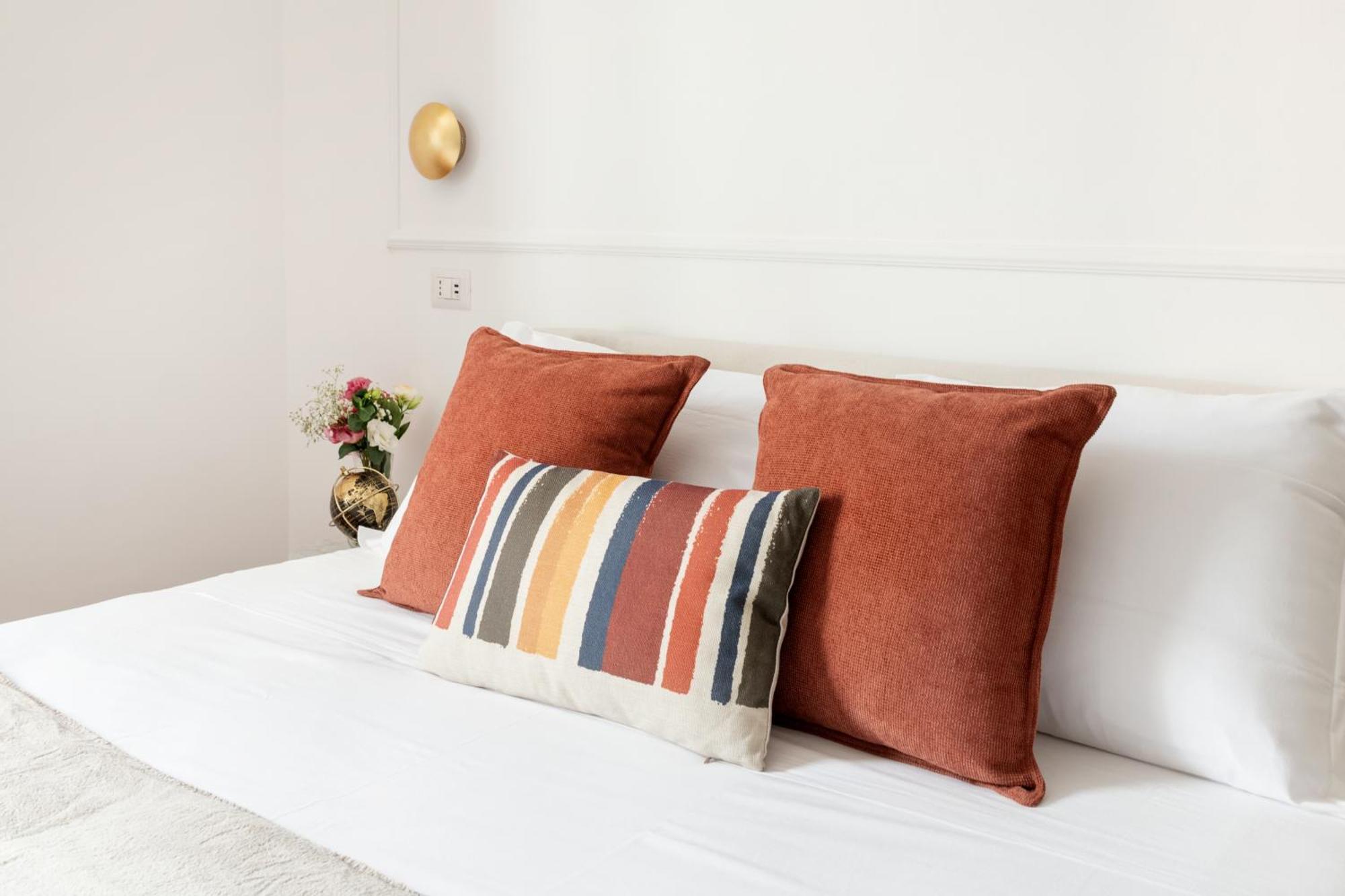 White Flat Termini Apartment Roma Ngoại thất bức ảnh
