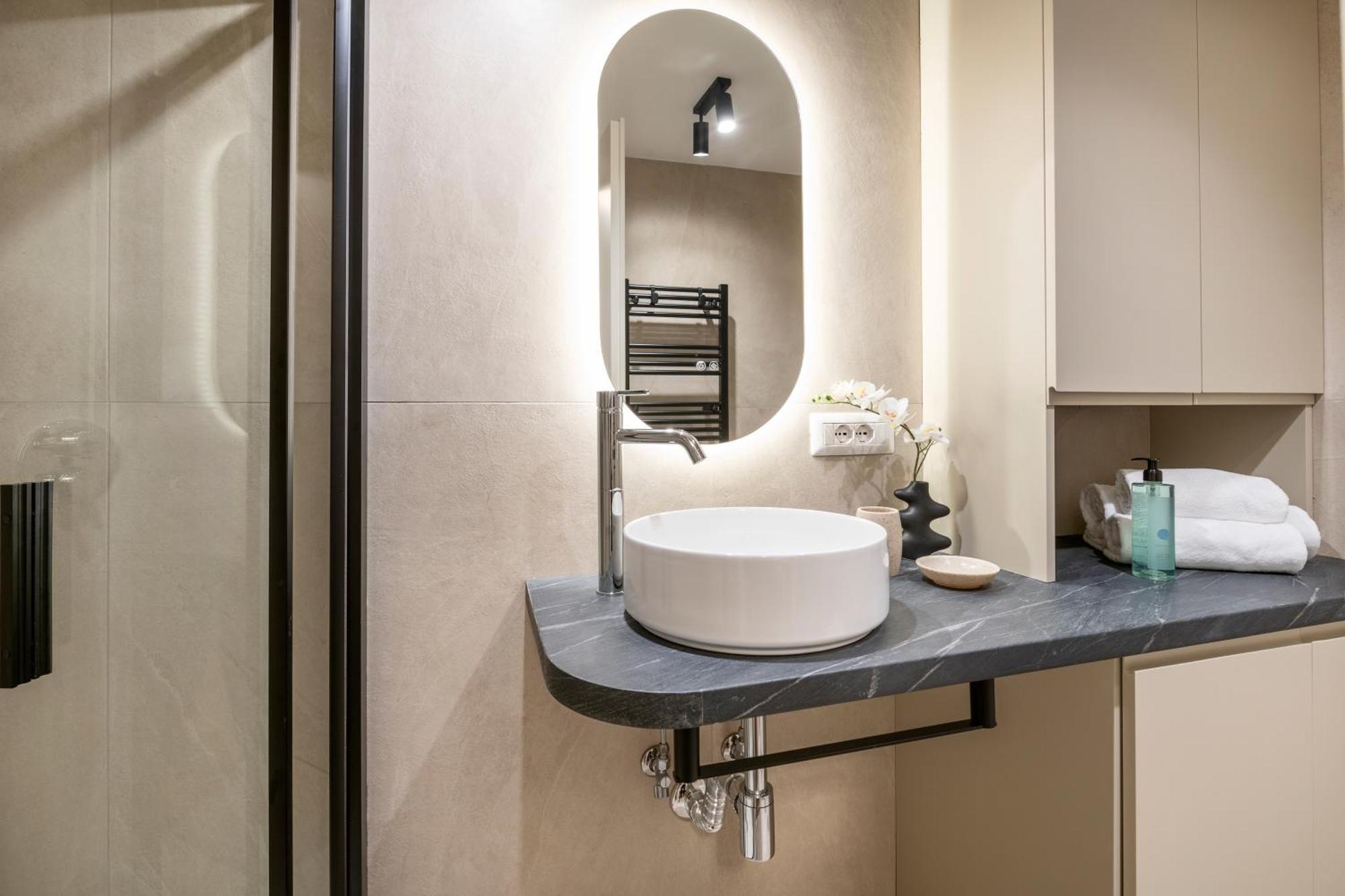 White Flat Termini Apartment Roma Ngoại thất bức ảnh